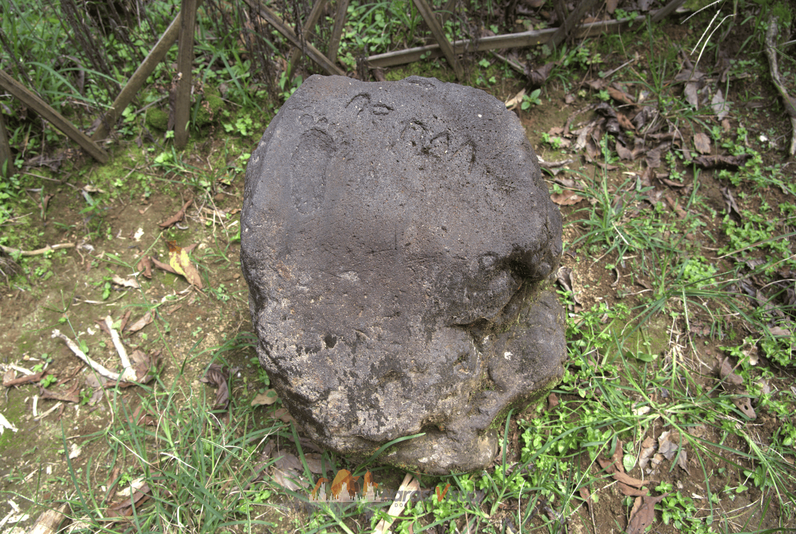 Megalitikum Batu Bertulis
